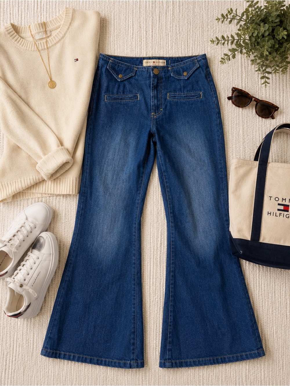 Tommy Hilfiger Indigo Wide-Leg Flare Jeans